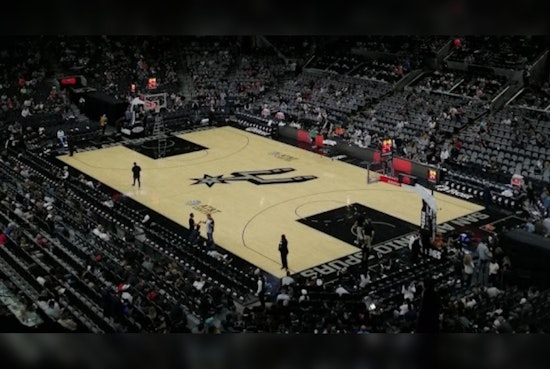 San Antonio Spurs Sign Undrafted Forward Riley Minix Ahead of Training Camp