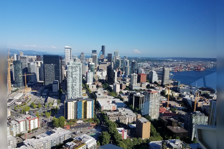Seattle Embraces Mild Summer Days, Partly Cloudy Skies Yield to Sunny Week Ahead