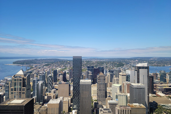 Seattle to Savor Sunny Skies and Mild Temps, Rain May Dampen Early Workweek