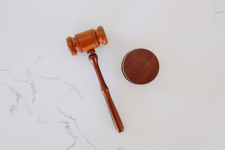 Short Seller Andrew Left Charged with $16 Million Stock Manipulation by DOJ, Faces SEC Complaint for $20 Million Fraud