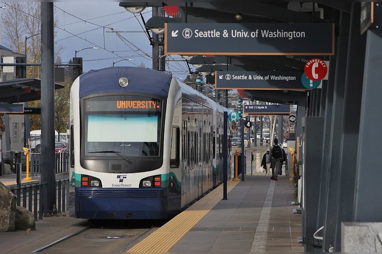 Sound Transit Honors Military with Free Rides During Seattle Fleet Week Celebrations
