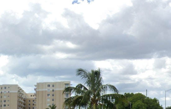 South Florida Gears Up for Showery Week, Thunderstorms Likely as Temperatures Hover Around 90 Degrees
