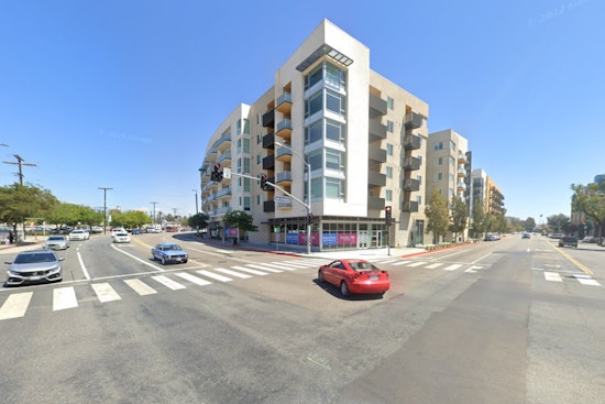 Standoff on Metro Bus in Glendale Ends Peacefully After Two-Hour Negotiation