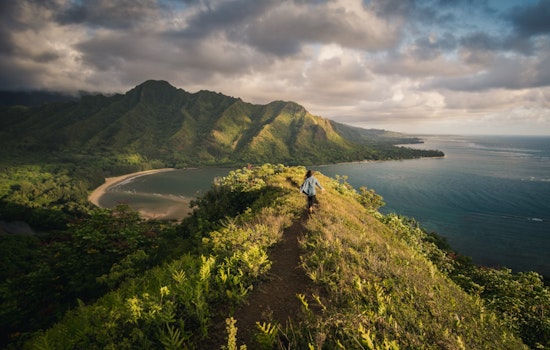 Steady Trade Winds and Rising Moisture Anticipated for Hawaii, with Increased Showers Expected Later This Week