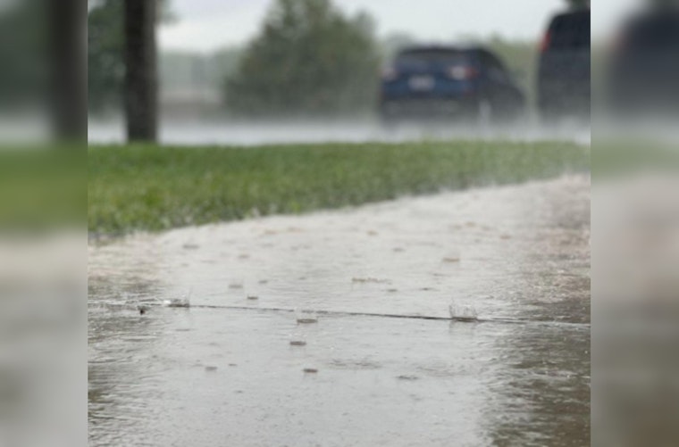 Sunny Spells and Scattered Showers Expected in Minneapolis  Throughout the Week