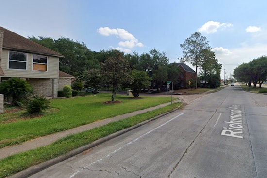 Suspect Wielding Knife Fatally Shot by Houston Police in West Houston