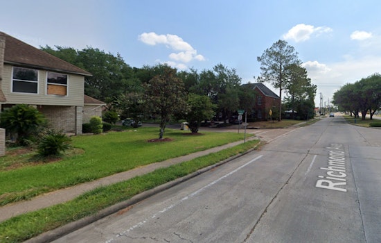 Suspect Wielding Knife Fatally Shot by Houston Police in West Houston
