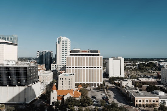 Tampa Braces for Blistering Heat and Pop-Up Thunderstorms Weather Service Advises Preparation for a Stormy Week Ahead