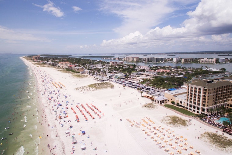 Tampa Braces for Sweltering Heat and Daily Thunderstorms, Says National Weather Service