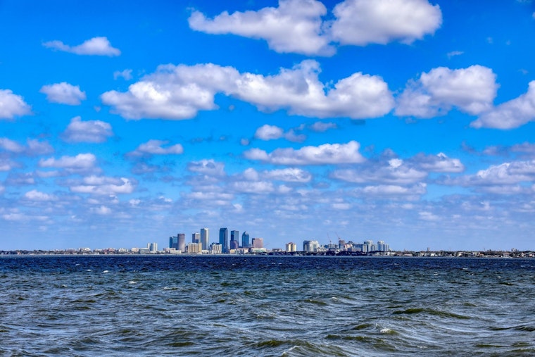 Tampa Braces for Thunderstorms Amidst Scorching Temperatures, NWS Reports