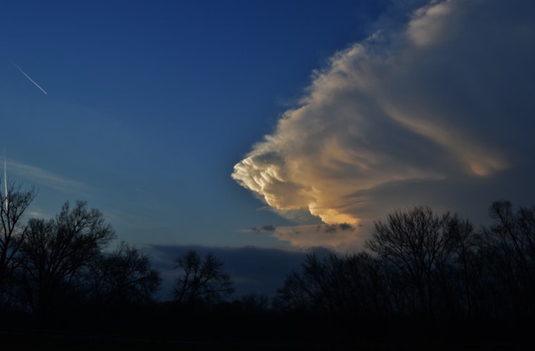Tampa Braces for Typical Mix of Scorching Heat and Thunderstorms, as National Weather Service Advises Caution