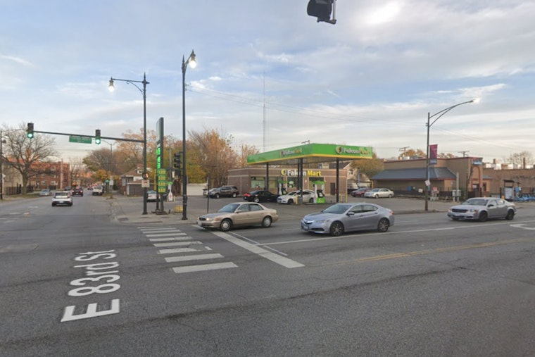 Teen Boy Wounded in South Side Chicago Gas Station Shooting, Assailant at Large