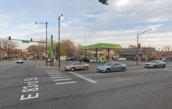 Teen Boy Wounded in South Side Chicago Gas Station Shooting, Assailant at Large