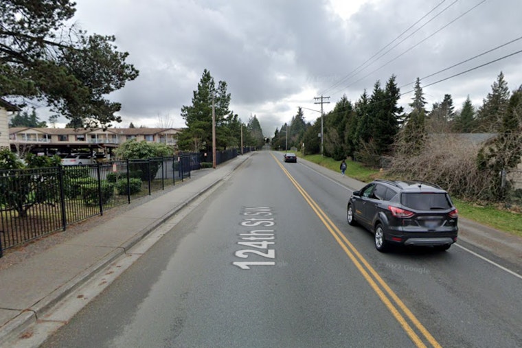 Teen Hospitalized, Suspects Sought After Drive-By Shooting in Everett, Says Snohomish County Sheriff's Office