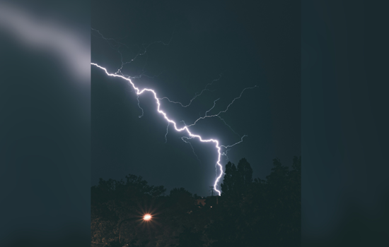 Teen Survives Lightning Strike in Altamonte Springs, In Recovery at Orlando Medical Center