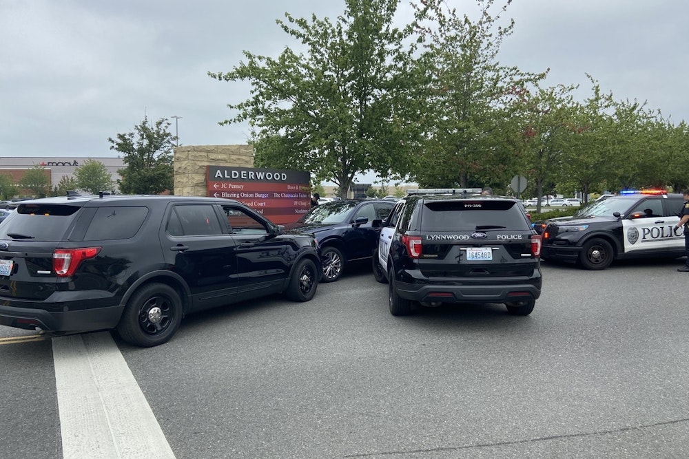 Teenage Girl Killed in Shooting at Alderwood Mall, Suspect's Mother Turns In 16-Year-Old Son to Lynnwood Police