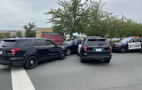 Teenage Girl Killed in Shooting at Alderwood Mall, Suspect's Mother Turns In 16-Year-Old Son to Lynnwood Police