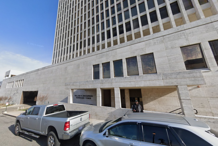Tennessee Gears Up for "FAFSA Frenzy" as August 1 Deadline Approaches