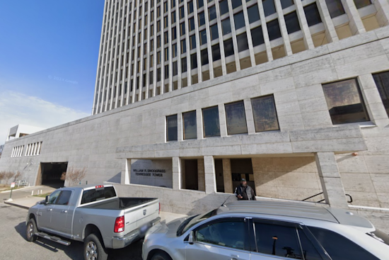 Tennessee Gears Up for "FAFSA Frenzy" as August 1 Deadline Approaches