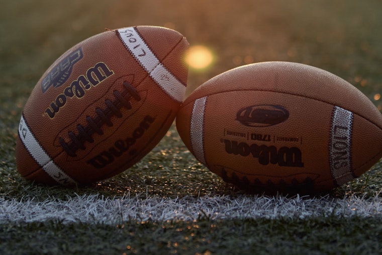 Tennessee's Mays and Pearce Jr. Garner First Team All-SEC Preseason Honors