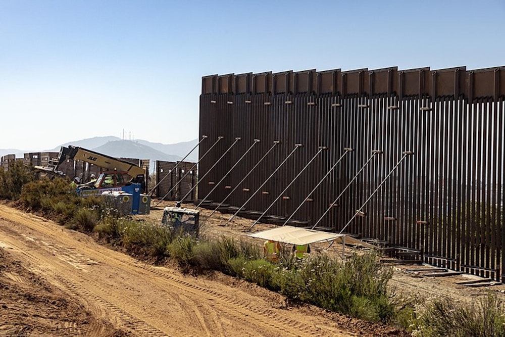Texas Border Wall Construction Continues at Steady Pace, Estimated Cost of $20 Billion Raises Concerns