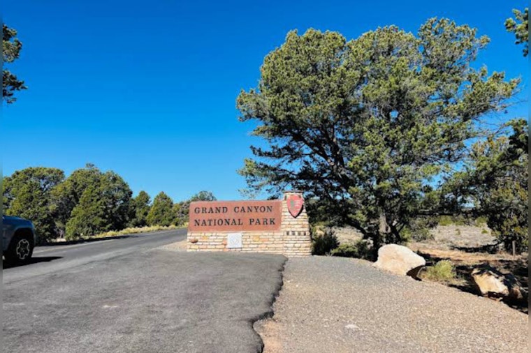 Texas Hiker, 69, Dies on Grand Canyon River Trail, National Park Service Investigates