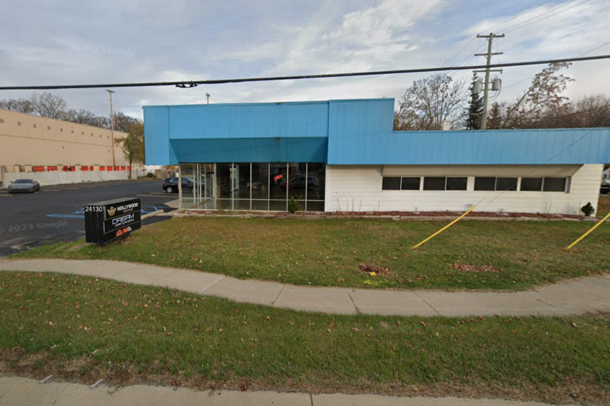 Thieves Snatch 300,000 in HighEnd Vehicles from Southfield Luxury