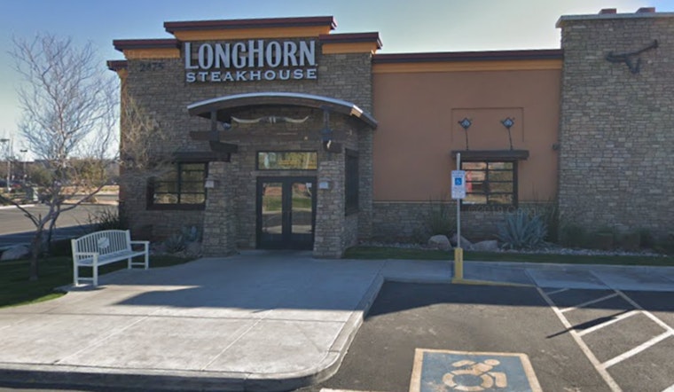 Two Found Fatally Shot in Car Parked Near Phoenix LongHorn Steakhouse, Police Investigating Possible Double Homicide