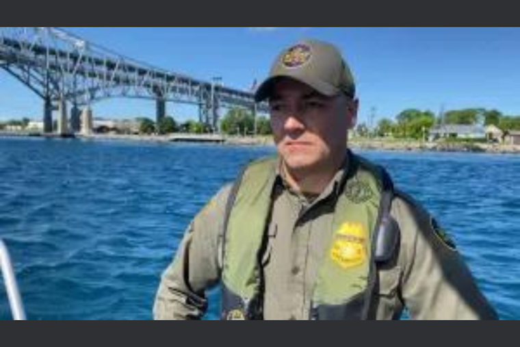U.S. Border Patrol Thwarts Cross-Border Smuggling Attempt on St. Clair River Near Detroit