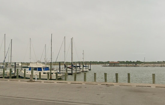U.S. Coast Guard Searches for Missing Divers off Matagorda Coast, Community Urged to Aid Effort
