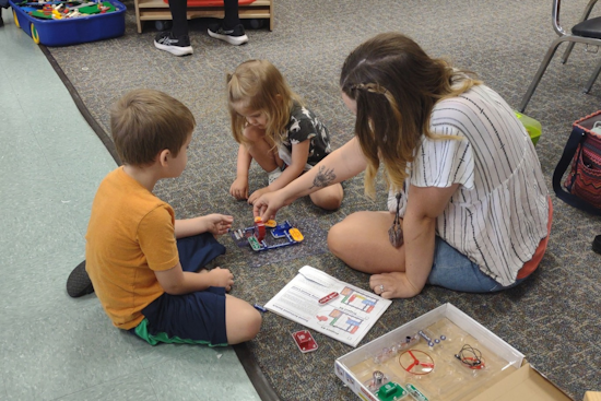 White Settlement Library's TinkerLab Invites Families to Last Blast of STEAM Fun Before School Year