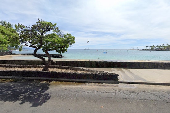 Woman Relocated from New Mexico Dies After Being Found Unconscious Off Kailua-Kona Coast