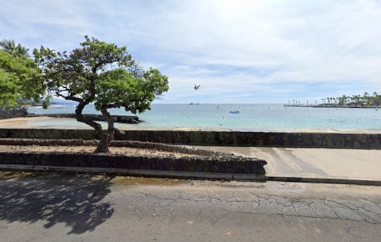Woman Relocated from New Mexico Dies After Being Found Unconscious Off Kailua-Kona Coast