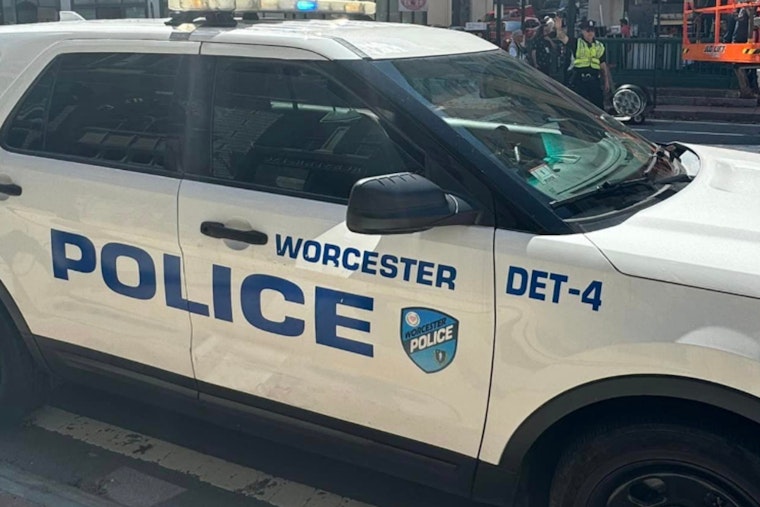 Worcester Police Arrest Man for Possession and Intent to Distribute Crack Cocaine in Castle Park Operation