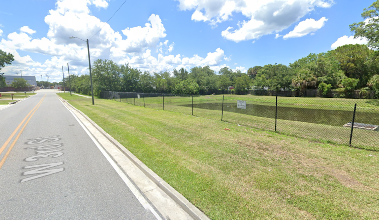 Young Man Fatally Shot During Headphone Sale in Sanford, Police Seek Suspects