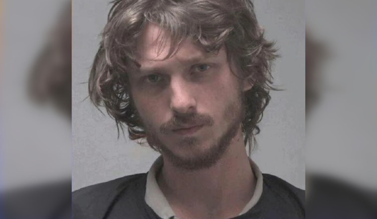 28-Year-Old Man Fatally Stabbed Behind Newnan Strip Mall, Suspect Charged with Murder