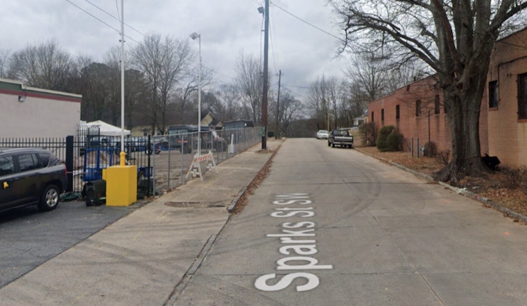 59-Year-Old Man Stabbed in Southwest Atlanta, Police Investigating Incident