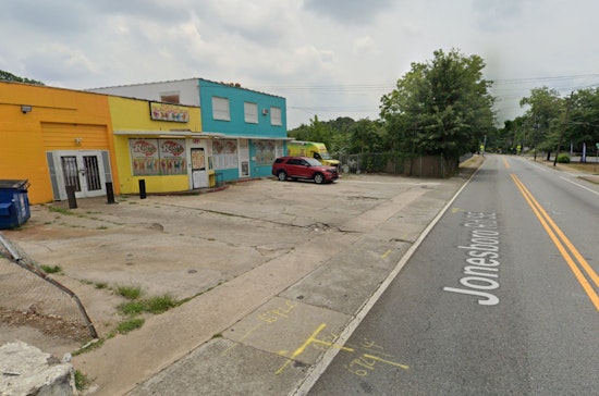 62-Year-Old Man Injured in Drive-By Shooting Near Atlanta Ice Cream Shop, Suspects at Large