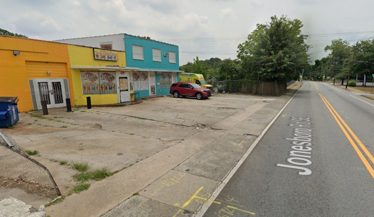 62-Year-Old Man Injured in Drive-By Shooting Near Atlanta Ice Cream Shop, Suspects at Large