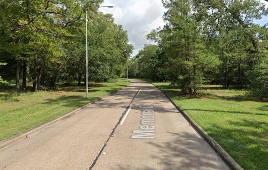 62-Year-Old Woman Pronounced Dead at Scene of Collision on Memorial Drive in Houston