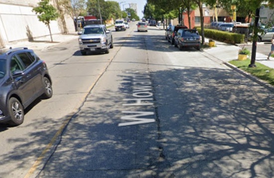 67-Year-Old Man Fatally Struck in Hit-and-Run in West Rogers Park, Chicago