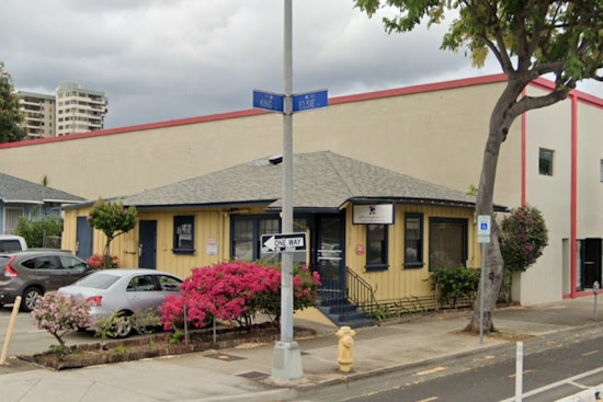 73-Year-Old Man Dies in Moped Crash in McCully, Oahu