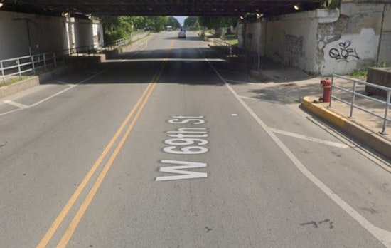 Man Fatally Shot in Drive-By Incident in Chicago's Englewood Neighborhood, No Arrests Made
