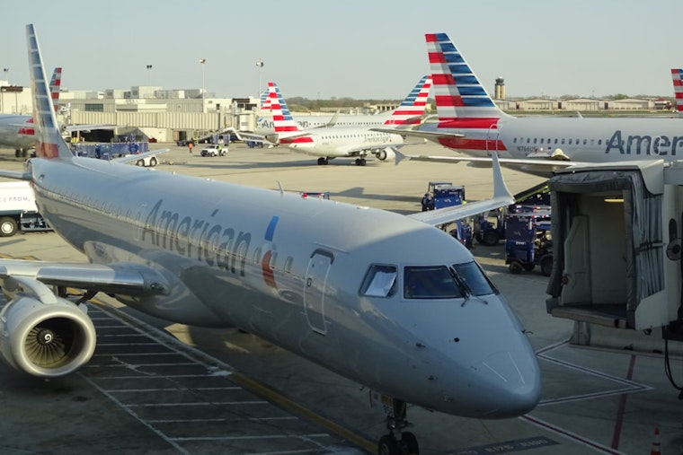 American Airlines Flight Makes Safe Emergency Landing at Raleigh-Durham International Due to Cabin Smoke Reports