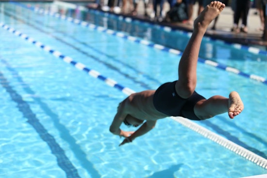 Austin's "Swim to Code" Camp Combats Teen Gun Violence Amid City's Rising Homicide Rates