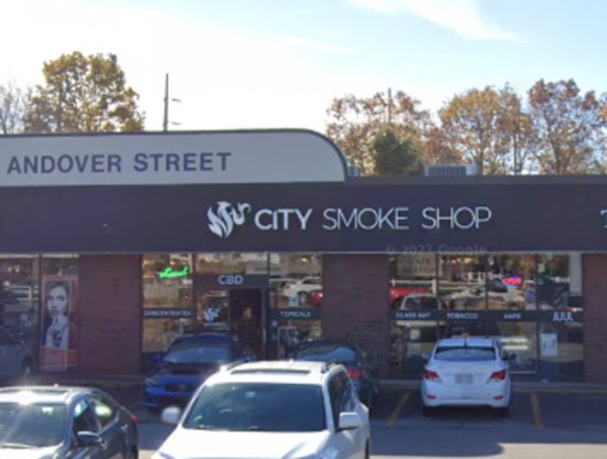 Authorities Search for Suspects in Back-to-Back Smash-and-Grab Burglaries at Danvers and Saugus Smoke Shops