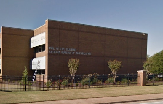 Barrow County Jailer Charged for Allegedly Tainting Inmates' Food with Pepper Spray