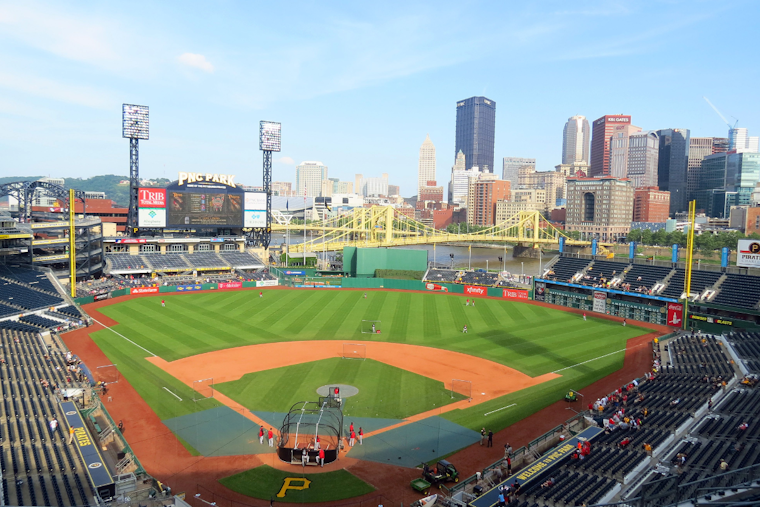 Barry Bonds, Jim Leyland, Manny Sanguillen Inducted into Pittsburgh Pirates Hall of Fame