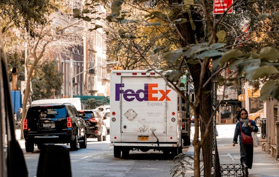 Boston Police Issue Warning as Package Thefts Rise, Advise Precautionary Measures for FedEx Deliveries