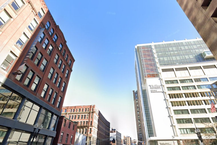 Boston to Warm Up as Sunny Spells Chase Away Morning Chill, Pop-Up Showers Possible
